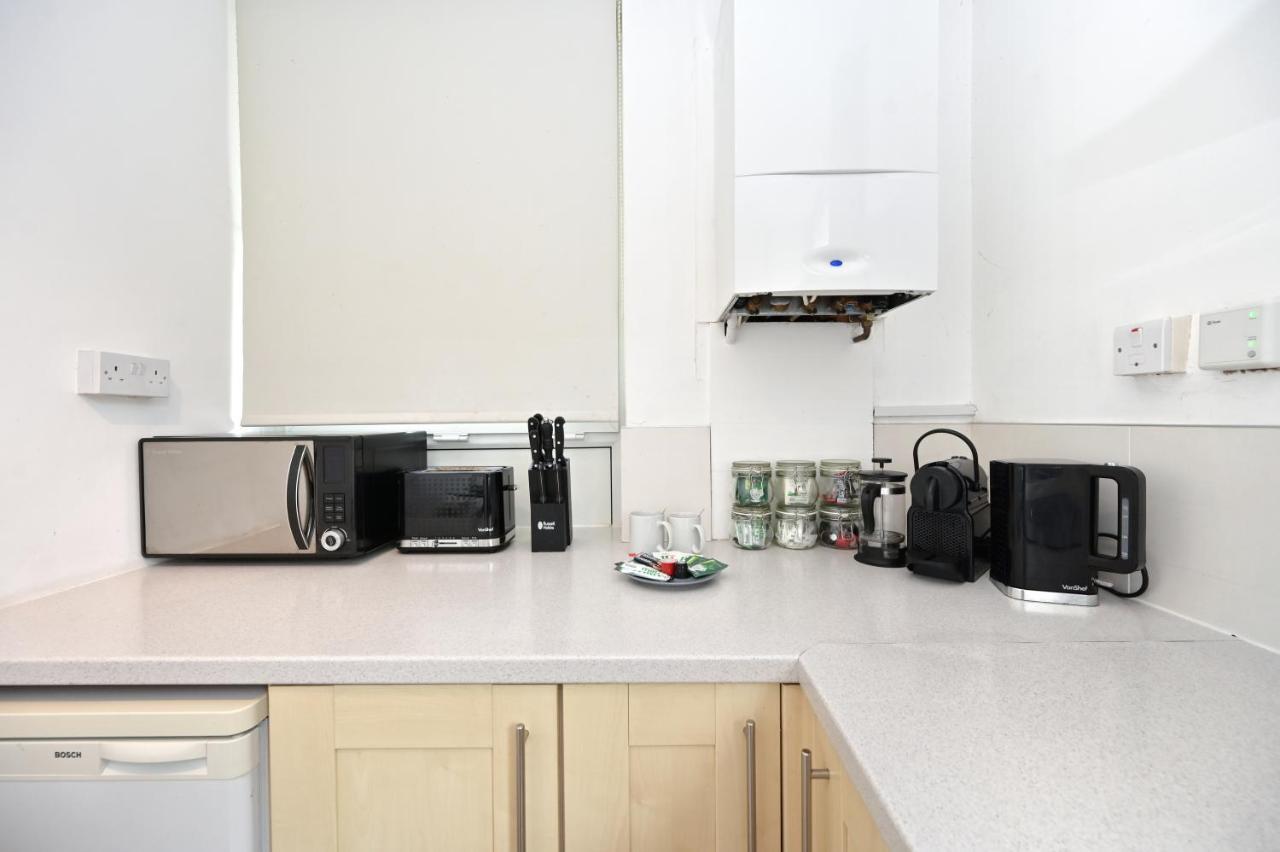لندن Nice Apartment - Great Portland St, Regents Pk, Euston المظهر الخارجي الصورة
