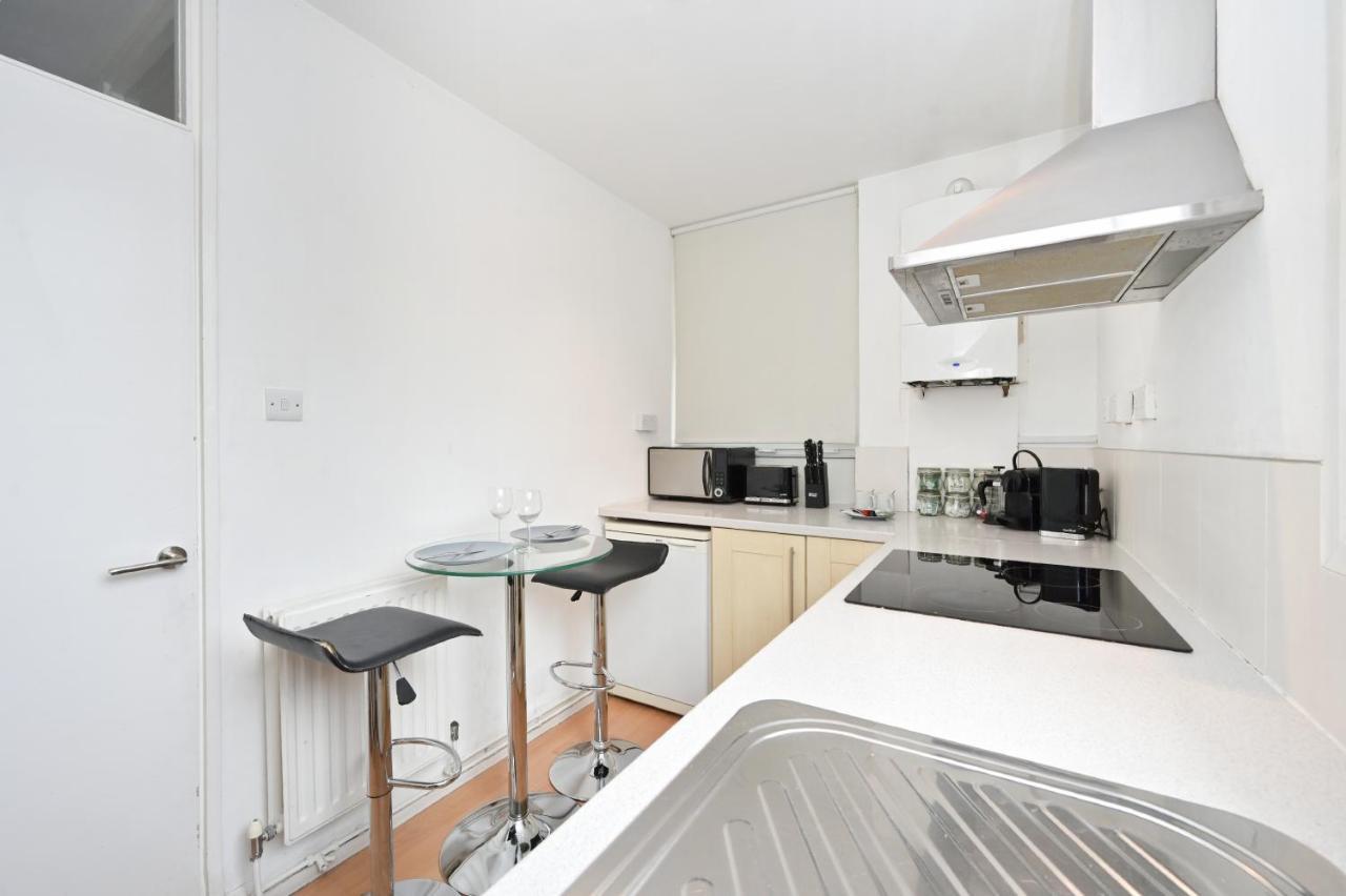 لندن Nice Apartment - Great Portland St, Regents Pk, Euston المظهر الخارجي الصورة