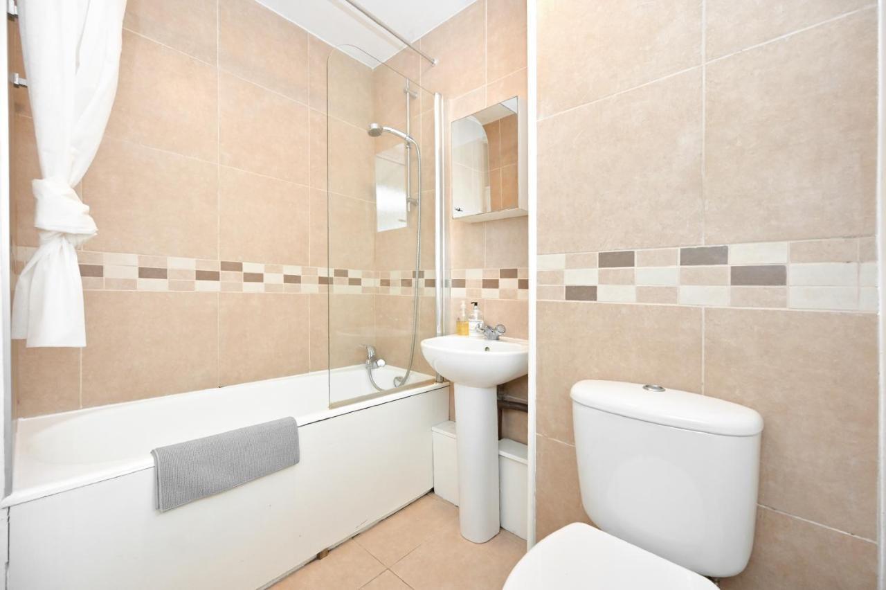لندن Nice Apartment - Great Portland St, Regents Pk, Euston المظهر الخارجي الصورة